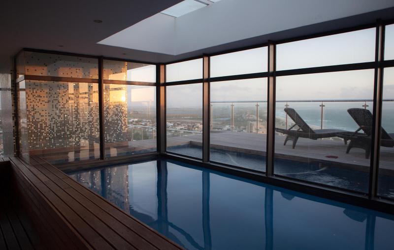 Aquarius Luxury Suites Bloubergstrand Exterior foto